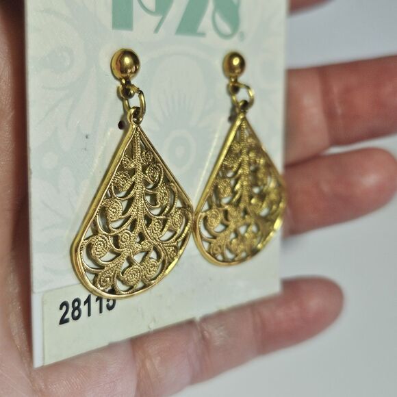 **Final Sale** 1928 Gold Tone Filigree Dangling Earrings Nwt - Picture 4 of 12